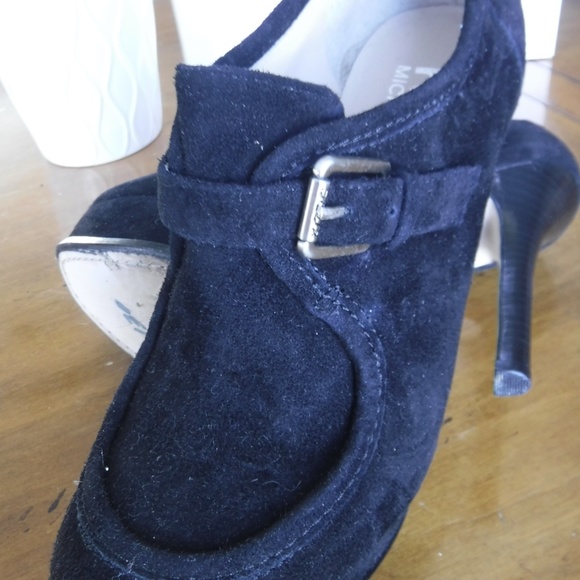 Micheal Kors Suede Platform Vintage Heels 6.5 - Picture 7 of 8